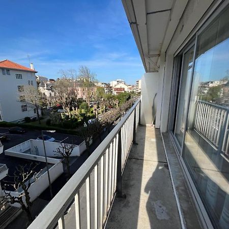 Appartement T4 Avec Parking, Balcon Et Proche Commerces A Biarritz - Fr-1-239-921 Exterior photo